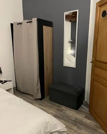 Des Combes Blanches Avec Piscine Et Jacuzzi *