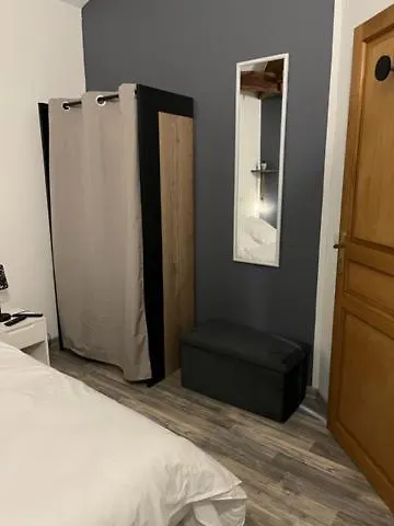 Des Combes Blanches Avec Piscine Et Jacuzzi *