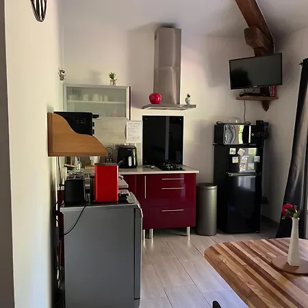 Des Combes Blanches Avec Piscine Et Jacuzzi Frayssinet-le-Gélat