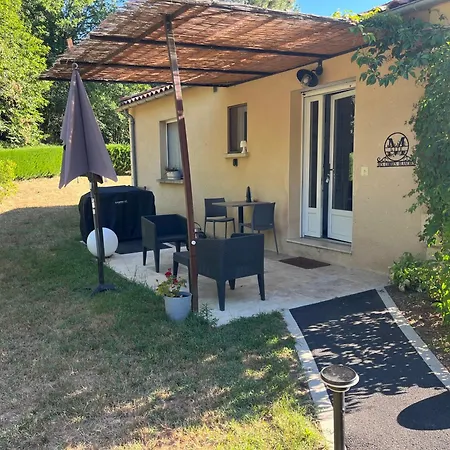 Holiday home Des Combes Blanches Avec Piscine Et Jacuzzi *